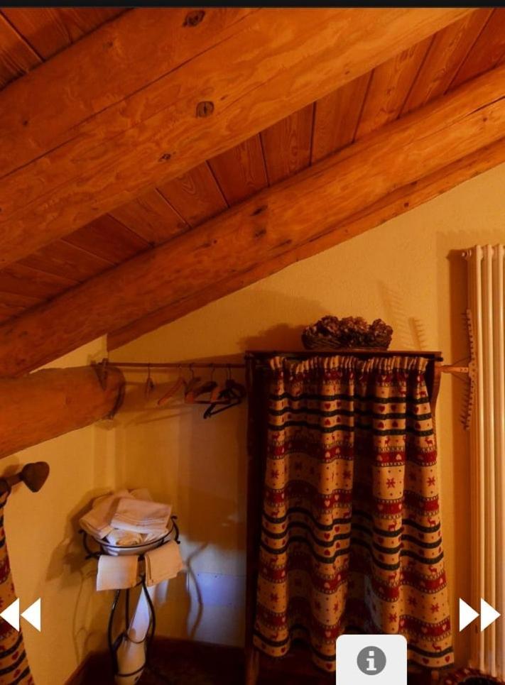 Les Chevreuils Apartment Arvier Room photo